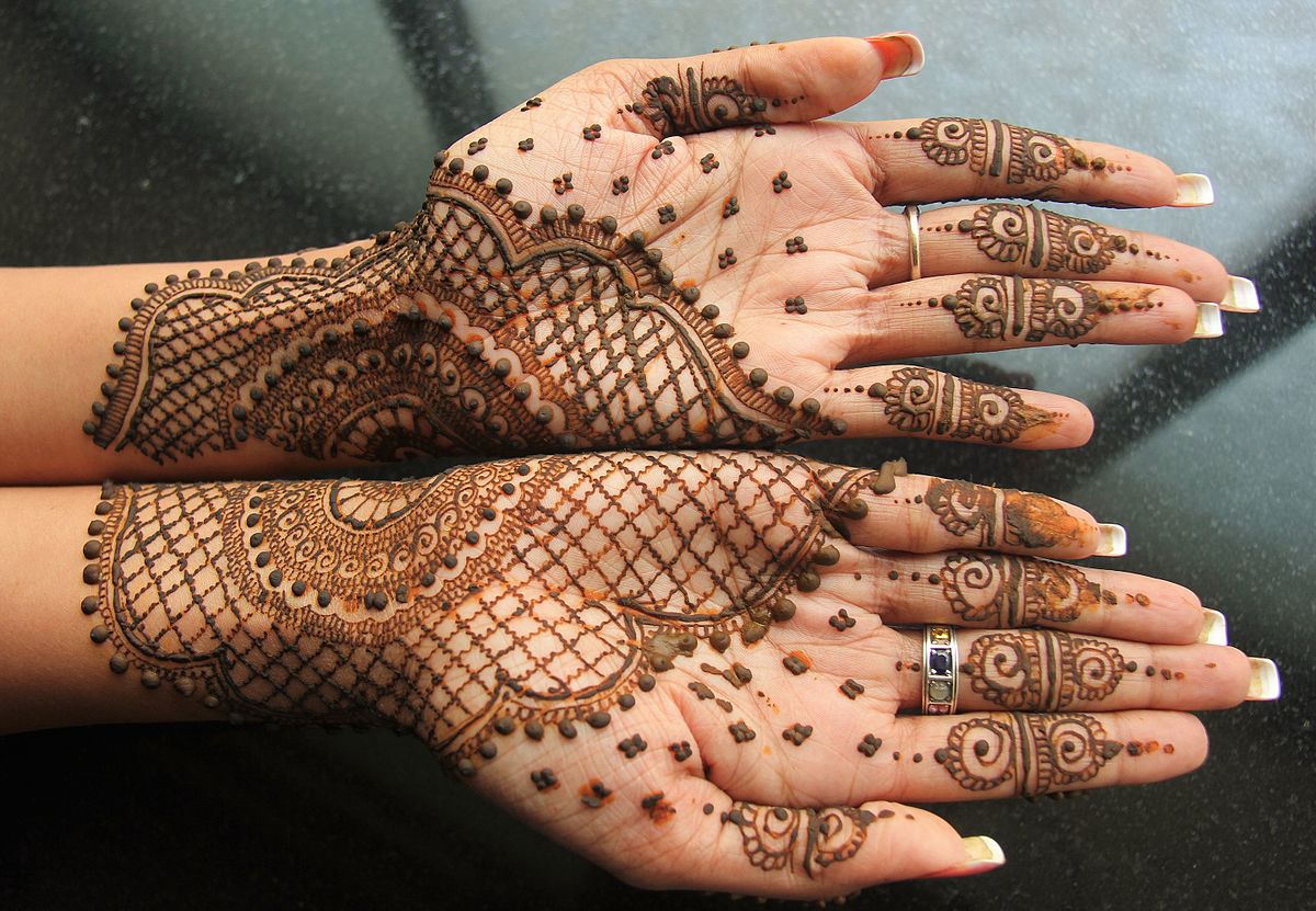 9 Tested Ways to Remove Fading Mehndi When It Becomes Lighter