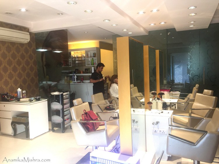 meenakshi-dutt-makeovers-salon