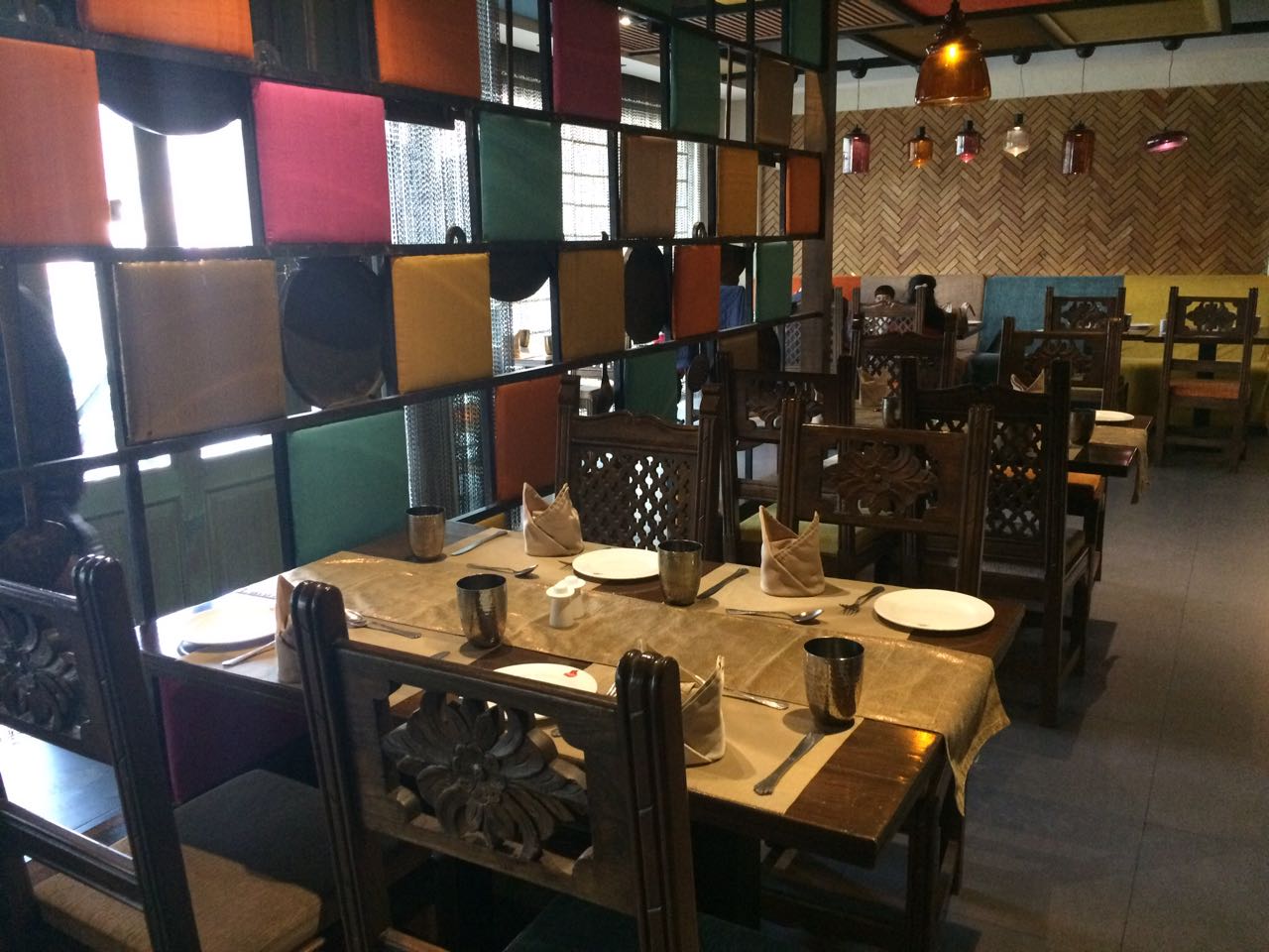 indus-restaurant-lucknow