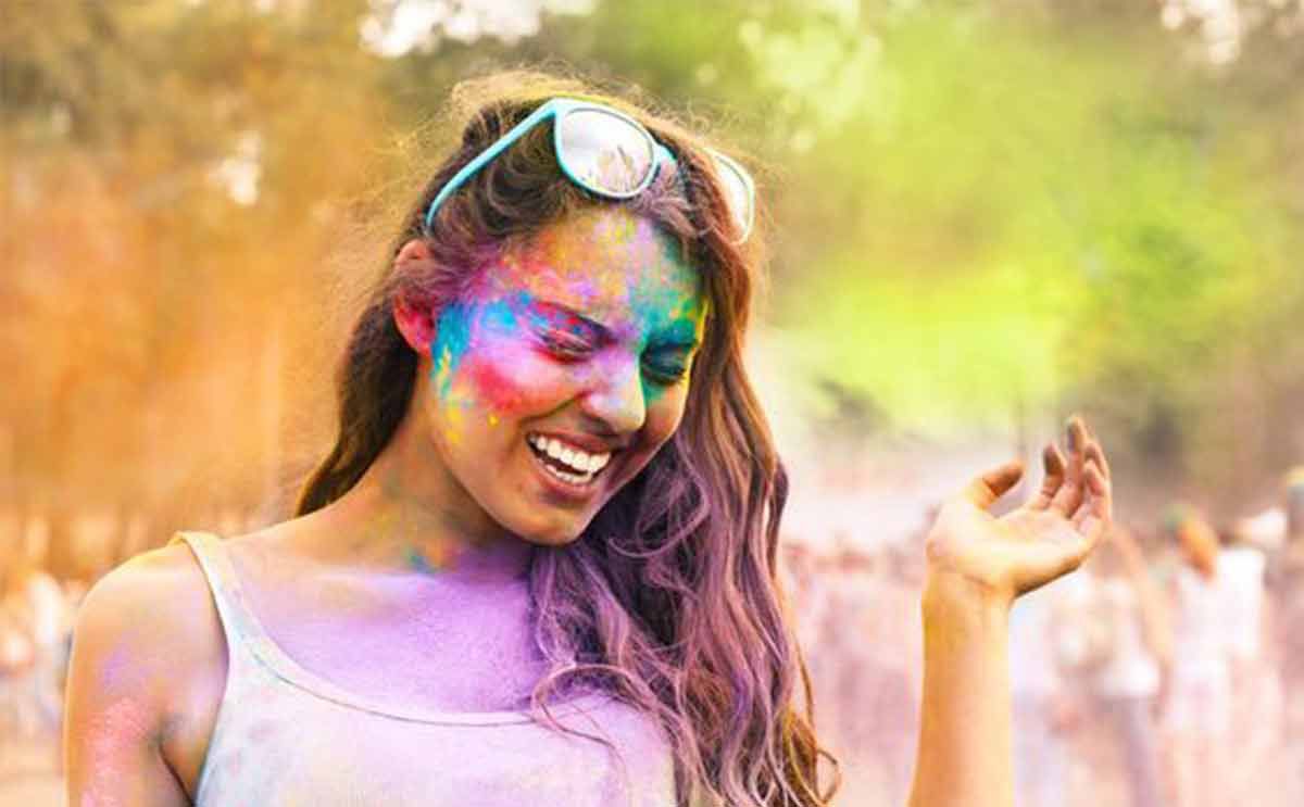 Pregnancy Skincare Tips During Holi By The Celebrity Gynecologist – Dr. Kiran Coelho