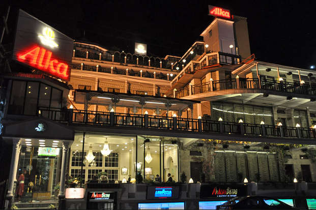 Luxurious Stay At The Mughal Room – Alka The Lakeside Hotel – Nainital