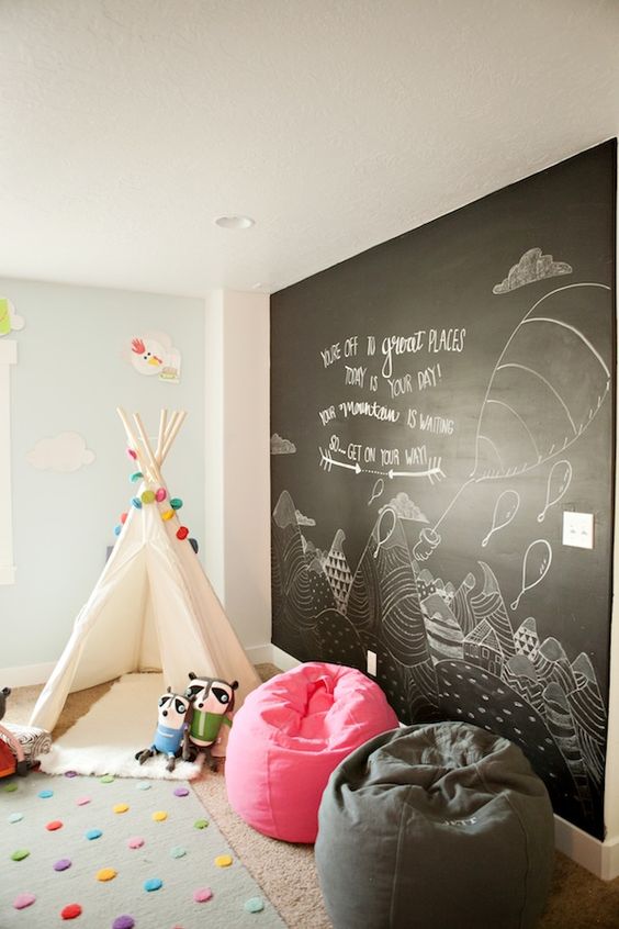 amazingly-easy-diy-chalk-board-wall-for-your-kids