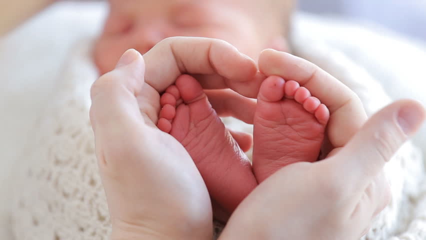 Press These Points on Your Baby’s Feet to Make Them Stop Crying Immediately