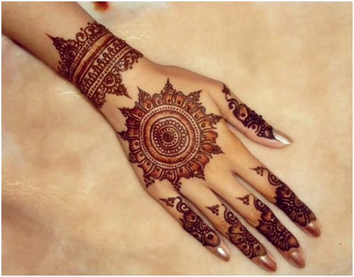 mehndi-designs-karwachauth