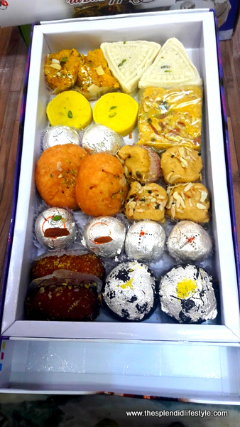 bhikharam-sweets-house-kanpur