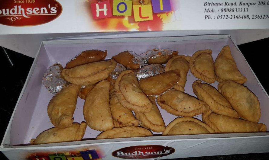 7 BEST PLACES TO BUY GUJIYA IN KANPUR FOR HOLI