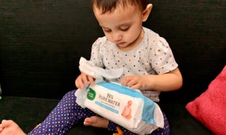 1. Mother Sparsh 99% Pure Water Baby Wipes (Unscented)
