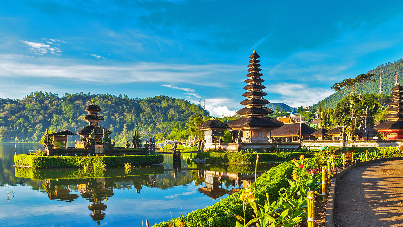 Get Trained In The Most Promising Settings: The Yoga Teacher Training Program In Bali